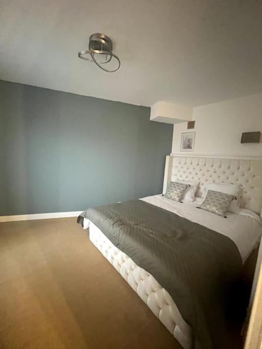 Wondersuite Appartement - Centre Ville Avec Parking Couvert -15Mn De Paris Et 10 Mn De Stade De France, Wifi, Netflix Deuil-la-Barre Eksteriør bilde